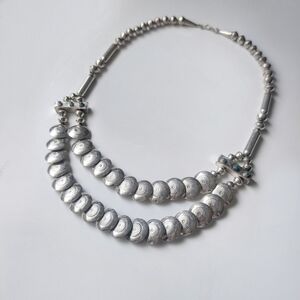 Vintage sterling silver Native American pillow disc bead turquoise necklace